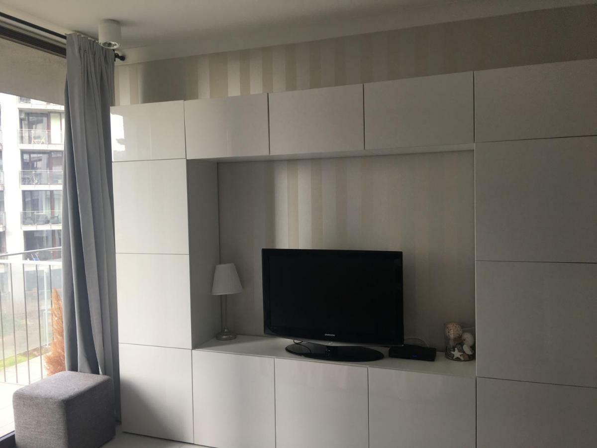 Studio Flat Triton Park Warschau Buitenkant foto